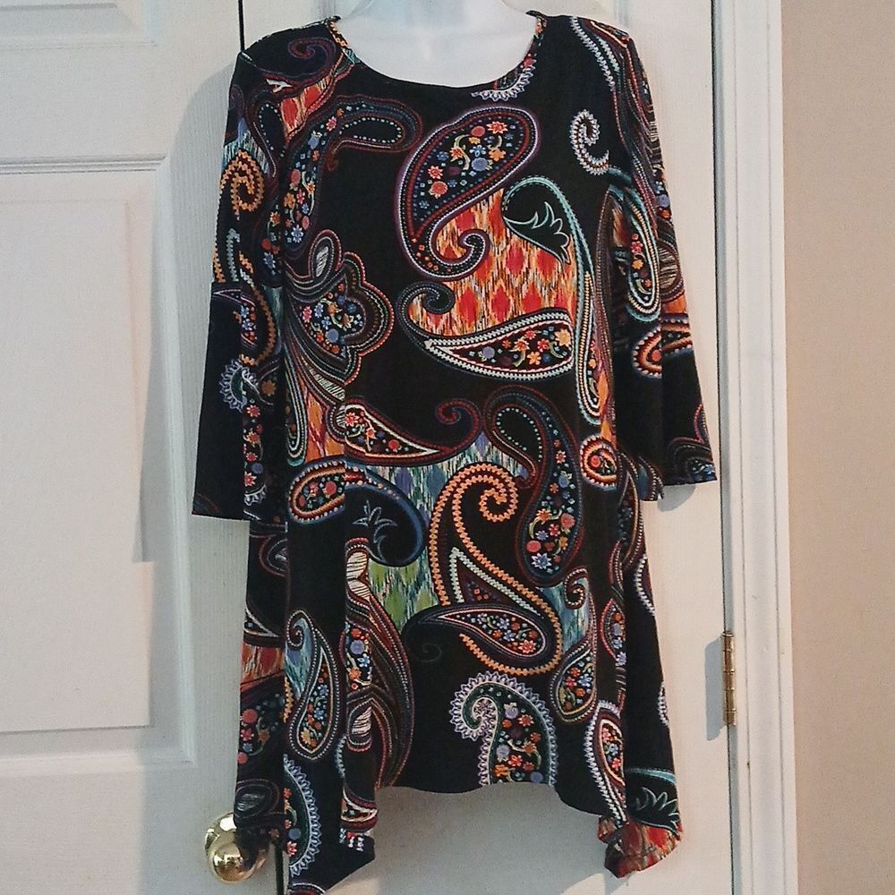 LBisse black multicolor paisley pattern tunic side tails  Sz M NWOT